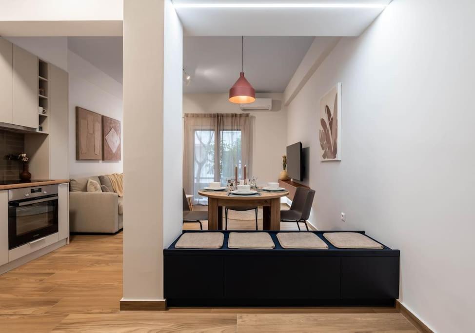 Delightful Sense 2Bd Apt In Kolonaki 7 Min To Metro Афины Экстерьер фото